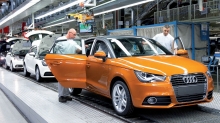 Сборка оранжевого Audi A1 Quattro на заводе